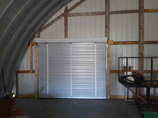 garage-doors-03d.jpg (67691 bytes)